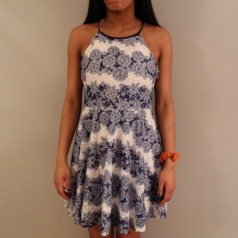 🌺CHARLOTTE RUSSE🌺 Floral Blue and White Dress